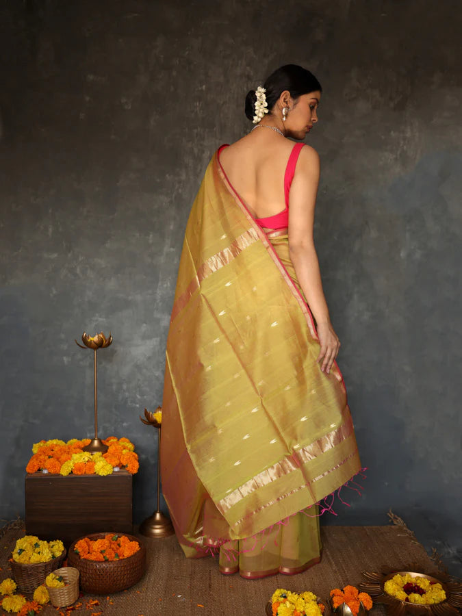 Outstanding Mustered Cotton Silk Saree With Impressive Blouse Piece