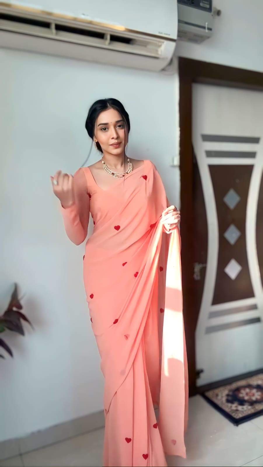 Artistic 1-Minute Ready To Wear Peach Georgette Saree