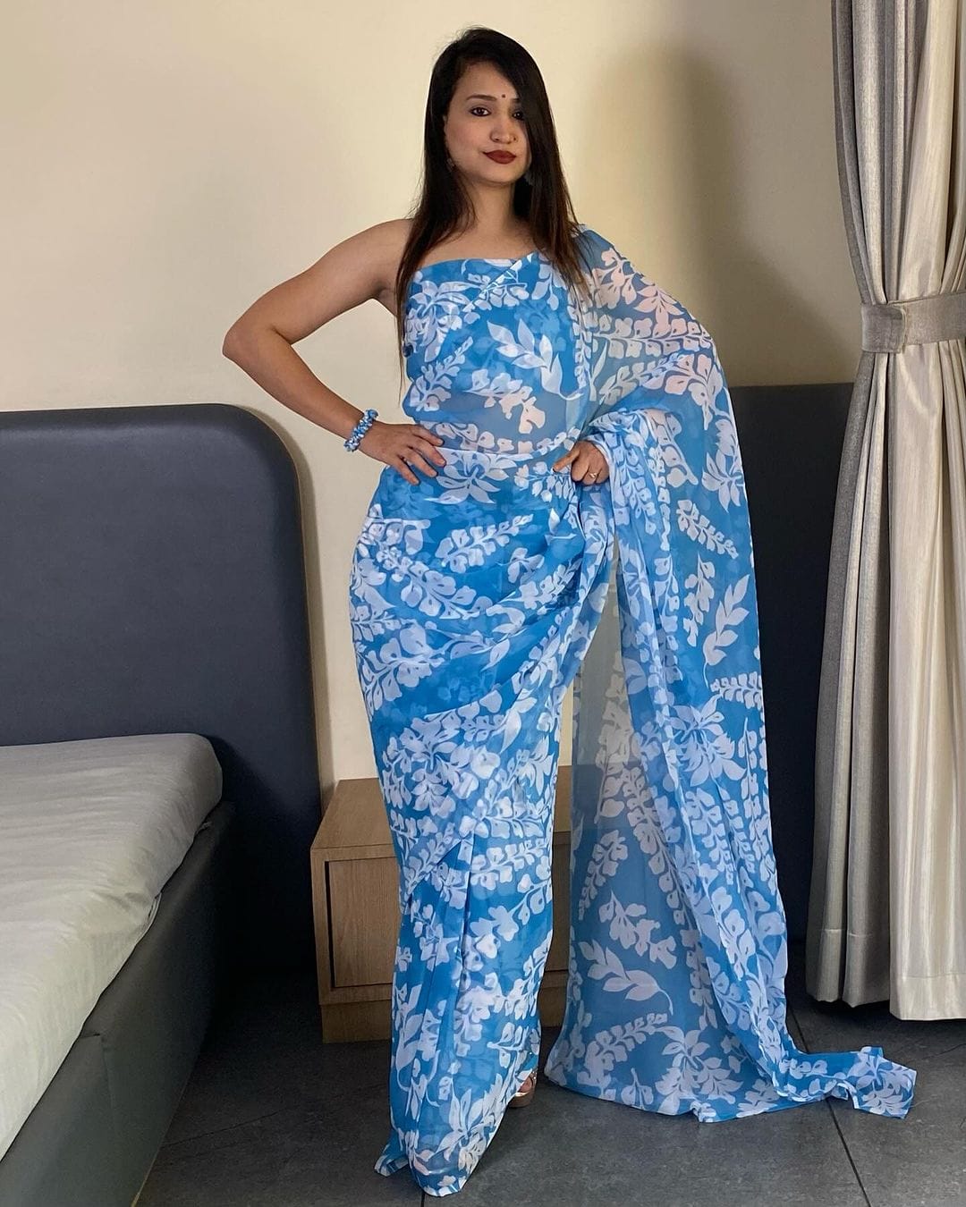 Sizzling 1 Minute Ready To Wear Blue Floral Digital Printed Georgette Saree with Blouse Piece