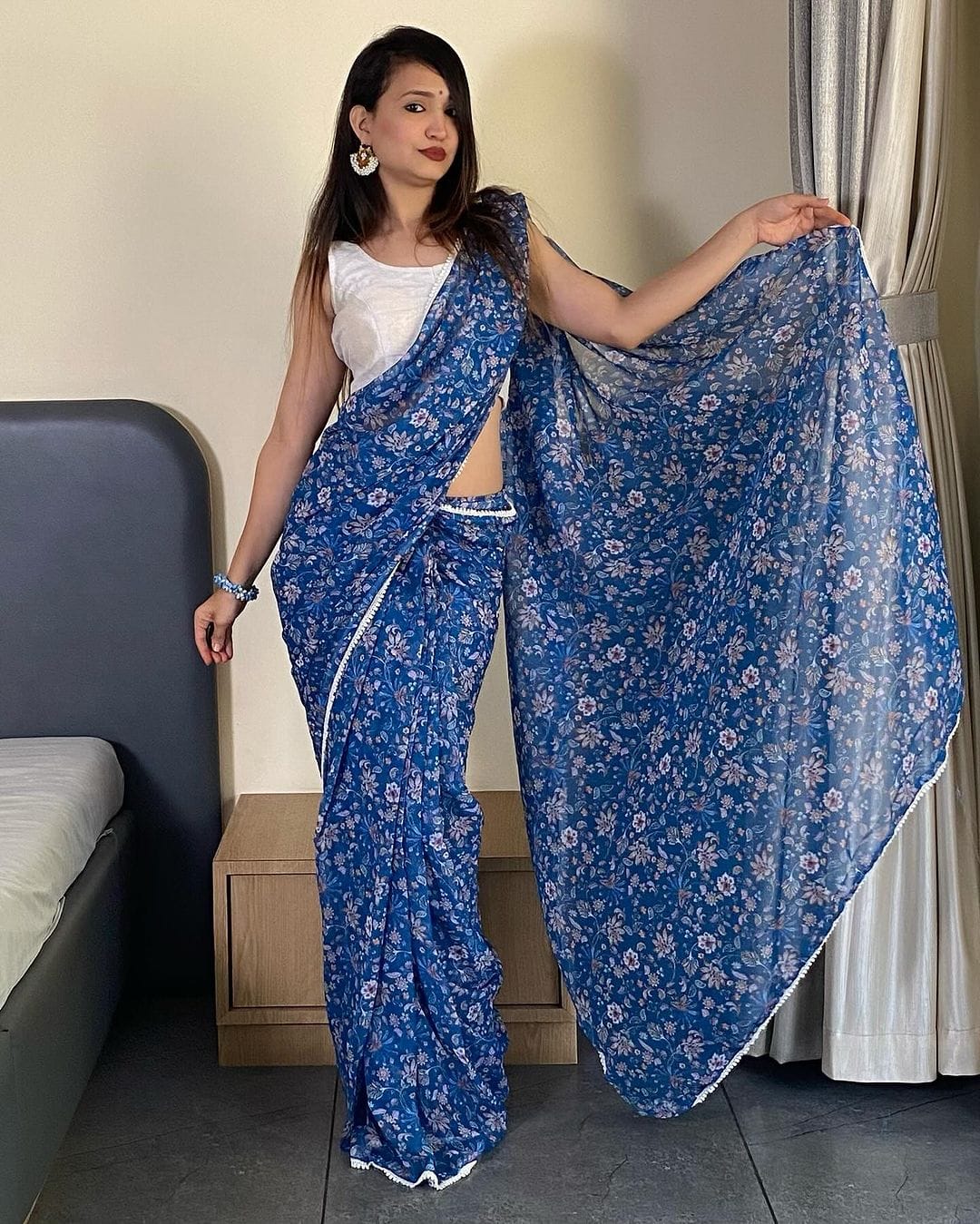 Alluring 1 Minute Ready To Wear Blue Floral Digital Printed Georgette Saree with Blouse Piece