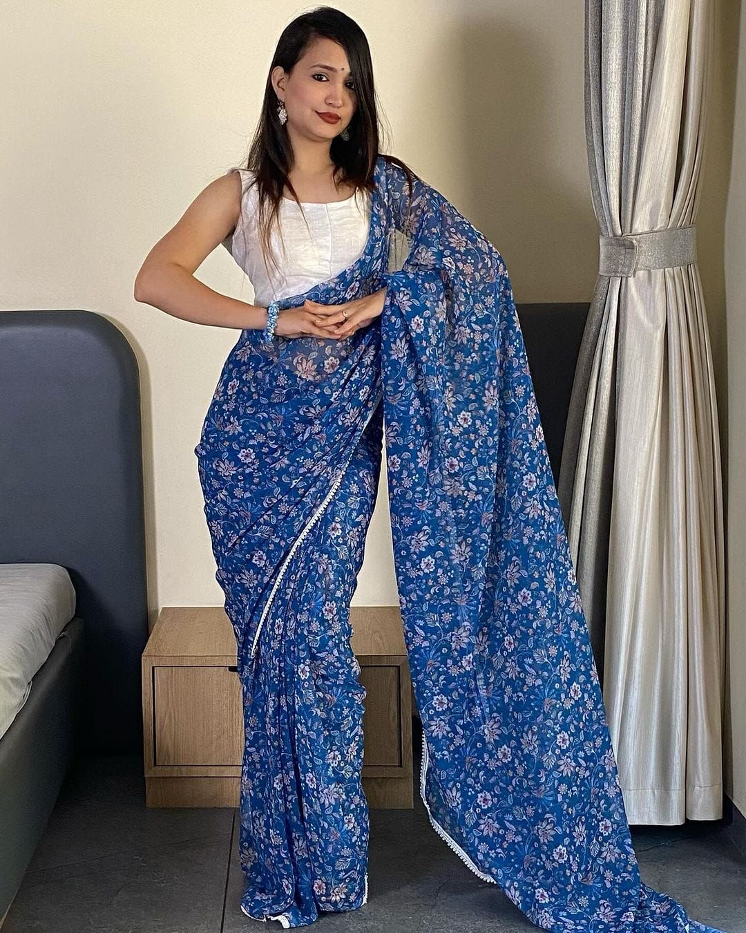 Alluring 1 Minute Ready To Wear Blue Floral Digital Printed Georgette Saree with Blouse Piece