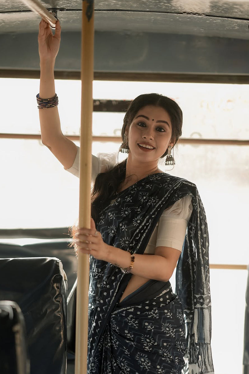 NeoDrape 1-Minute Ready To Wear Black Cotton Saree