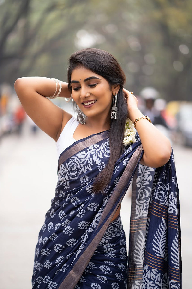 Innovative 1-Minute Ready To Wear Navy Blue Cotton Saree