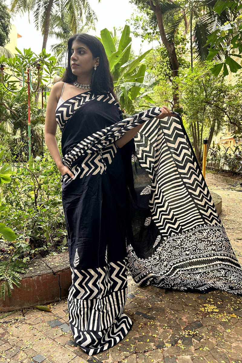 Beleaguer Black 1 Minute Ready To Wear Mul Cotton Digital Printed Saree With Pocket