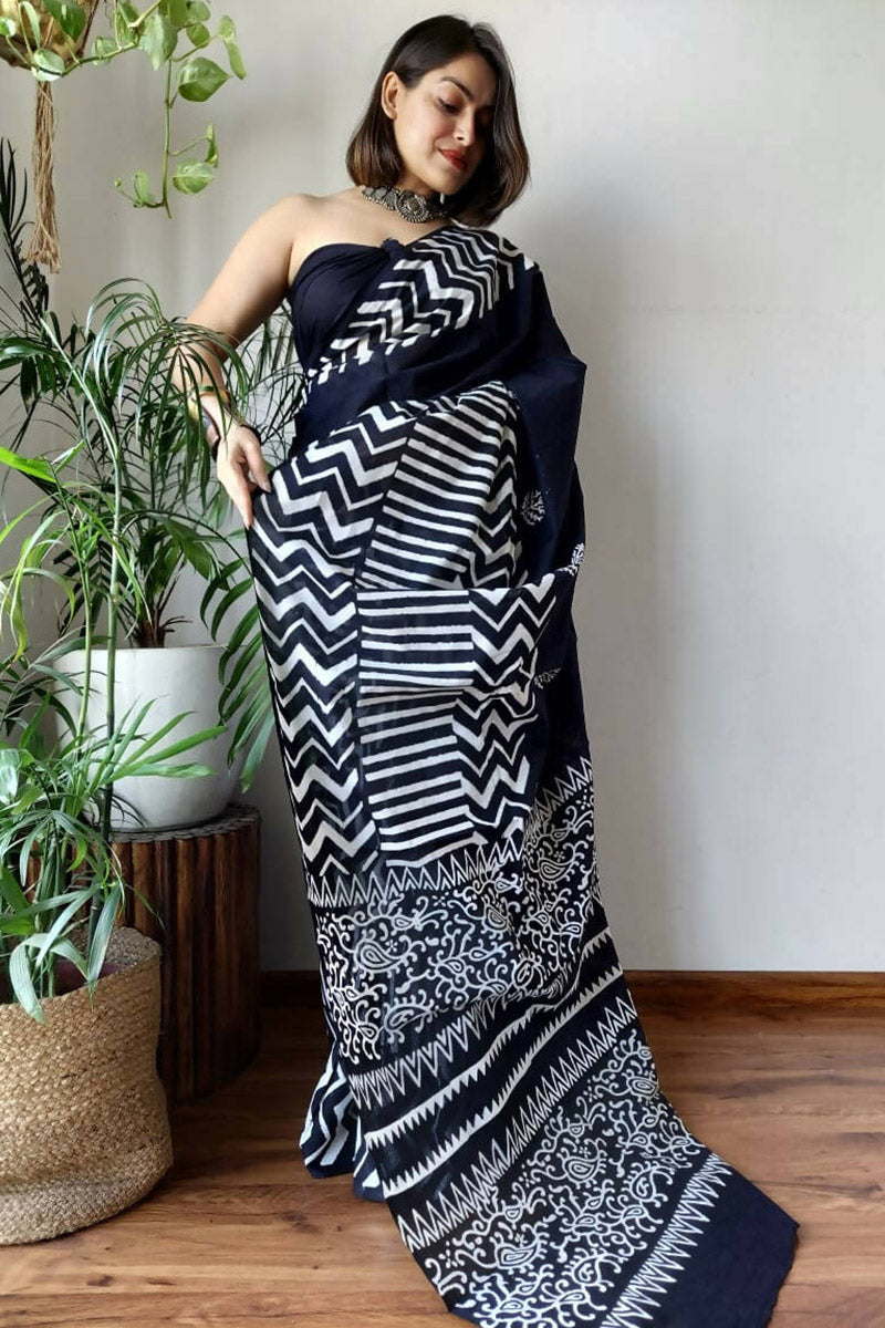 Beleaguer Black 1 Minute Ready To Wear Mul Cotton Digital Printed Saree With Pocket