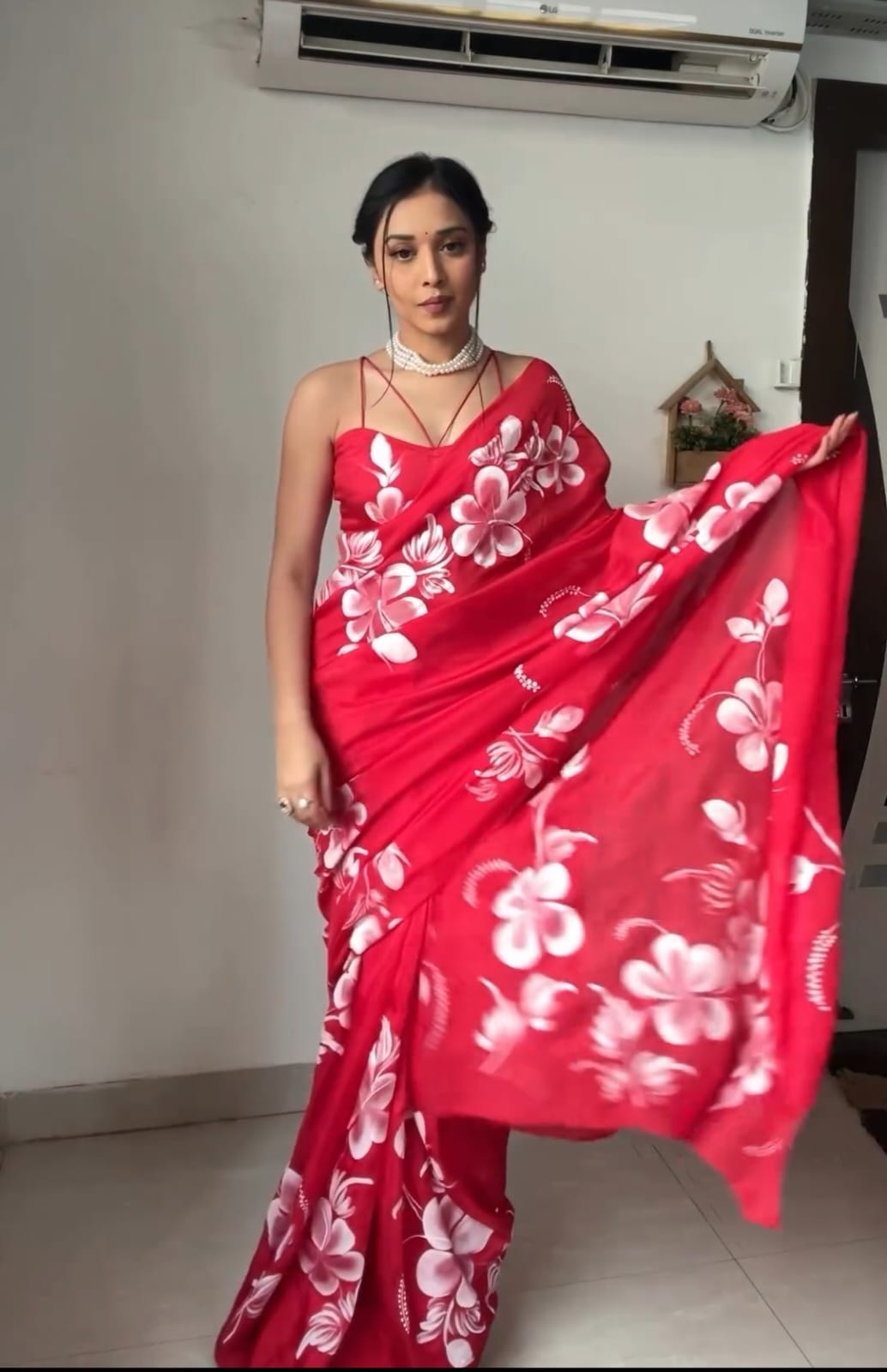 Pleasant Red 1 Minute Ready To Wear Floral Digital Printed Georgette Saree With Seraglio Blouse Piece