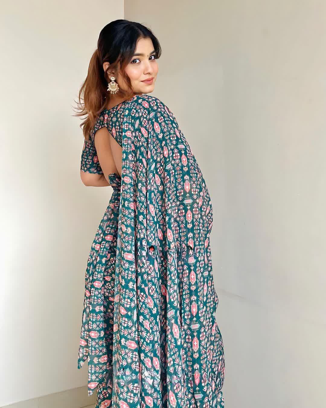 Entrancing 1-Minute Ready To Wear Green Digital Printed Georgette Saree