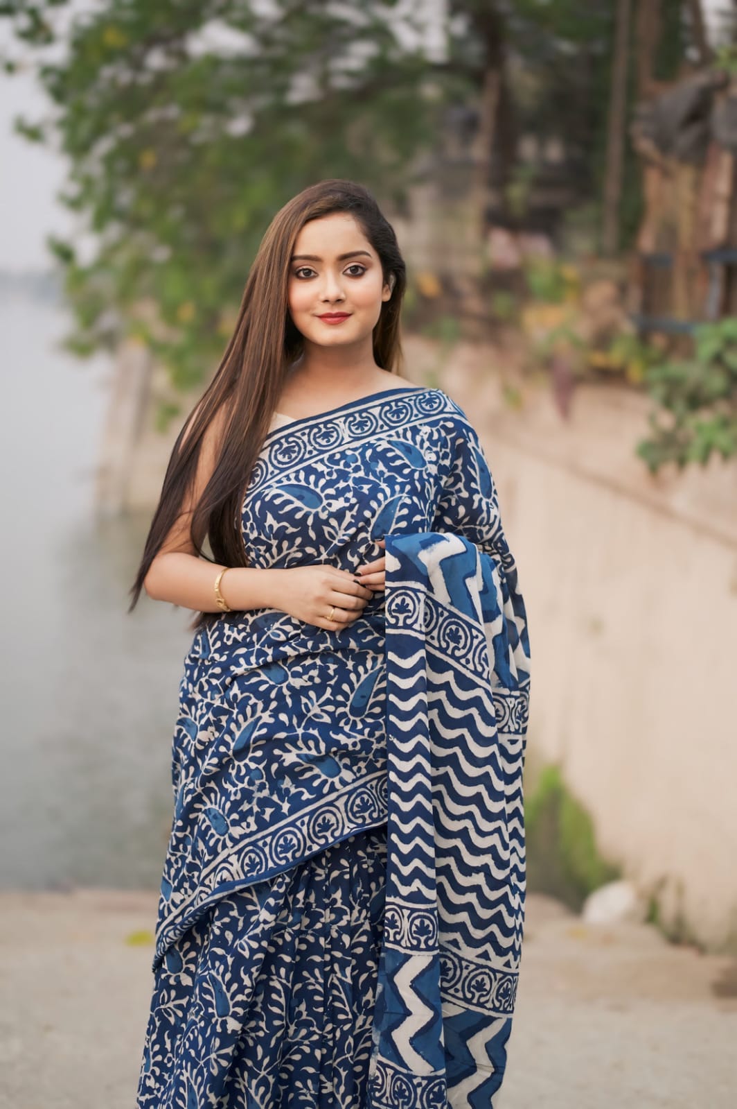 EthnoChic 1-Minute Ready To Wear Blue Cotton Saree