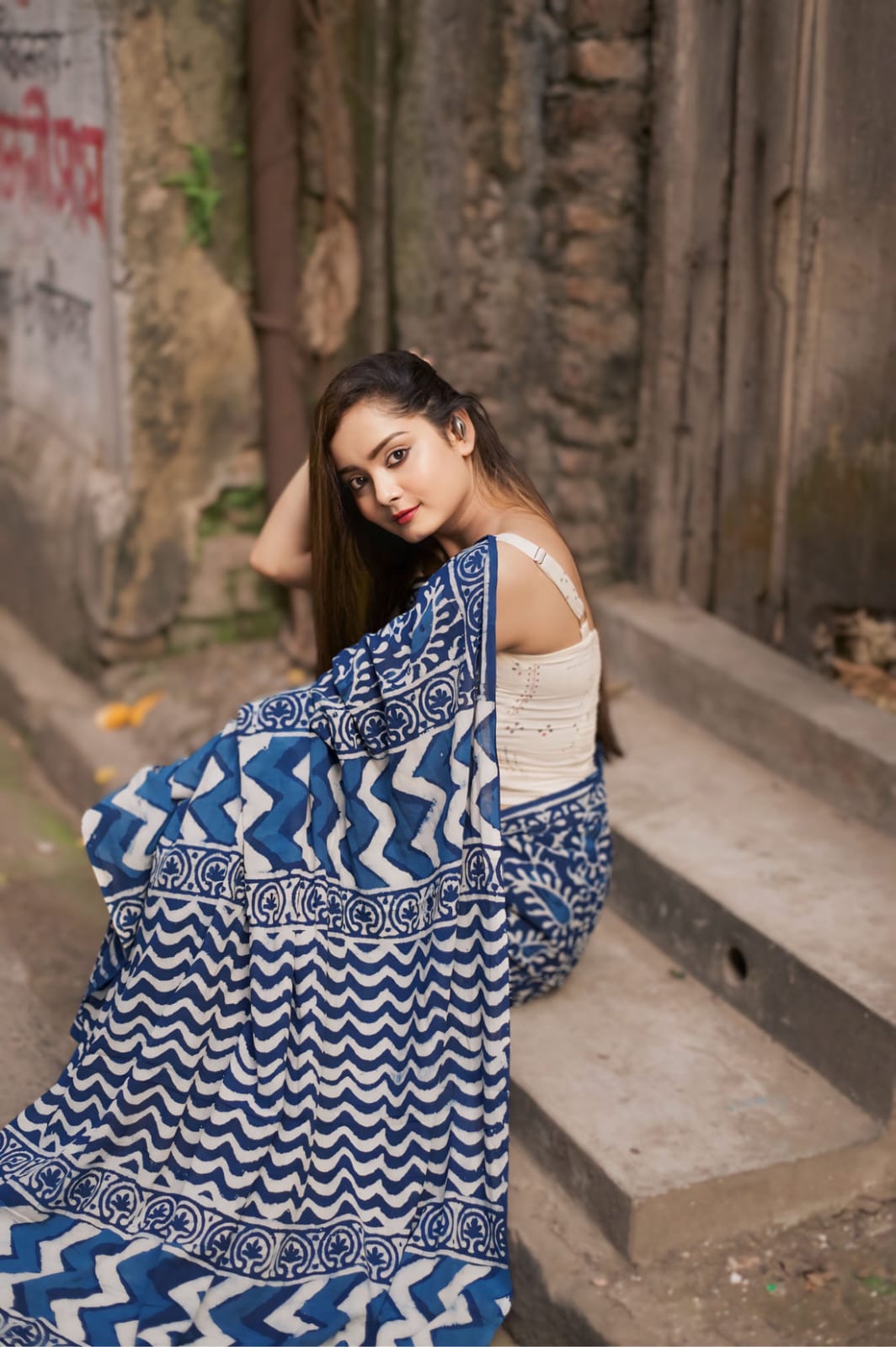 EthnoChic 1-Minute Ready To Wear Blue Cotton Saree
