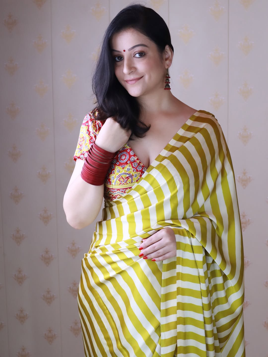 Extraordinary Yellow And White 1 Minute Ready To Wear Premium Crape Silk Saree