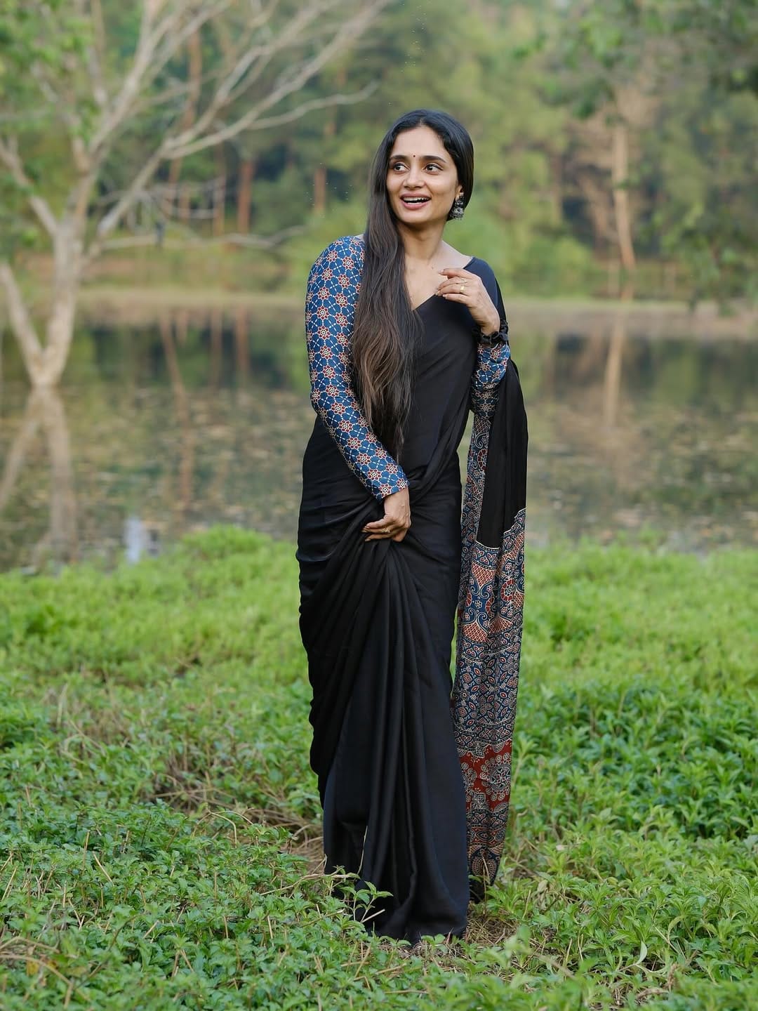 Eloquence Black 1 Minute Ready To Wear Premium Crape Silk Saree