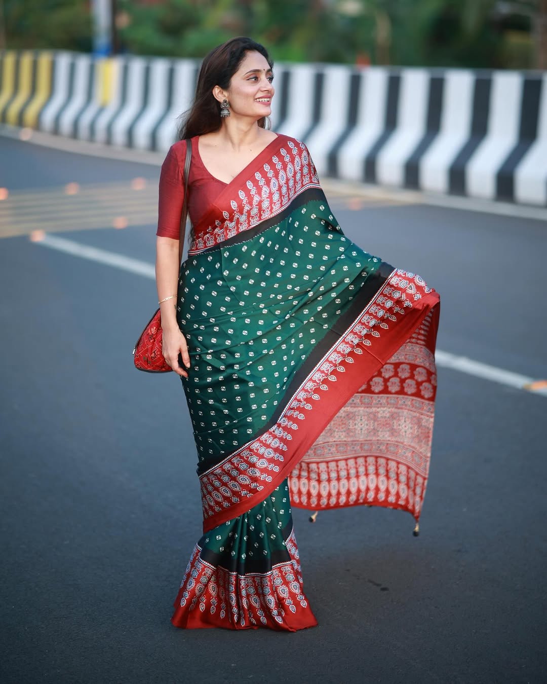 Denouement Green 1 Minute Ready To Wear Premium Crape Silk Saree