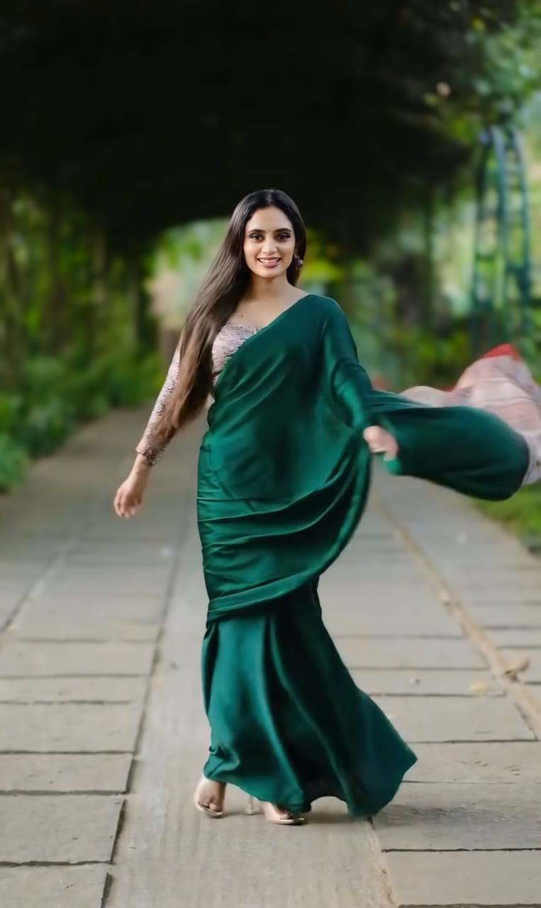 Flaunt Green 1 Minute Ready To Wear Premium Crape Silk Saree