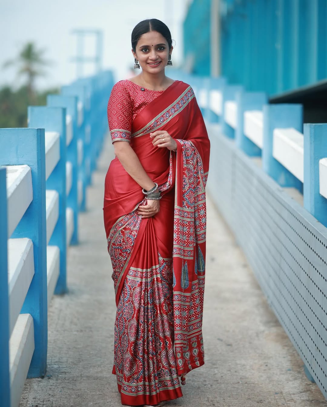 Supernal Red 1 Minute Ready To Wear Premium Crape Silk Saree