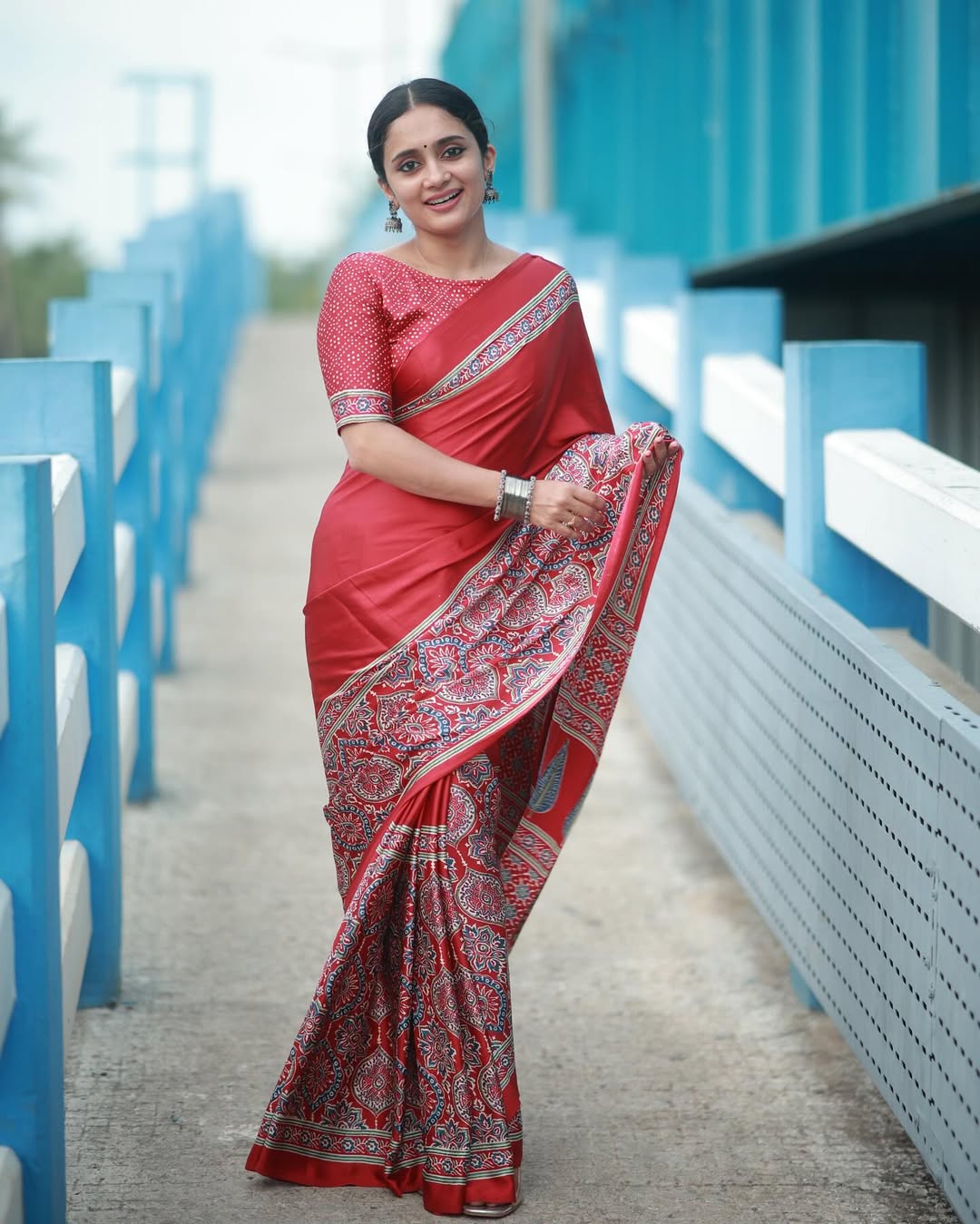 Supernal Red 1 Minute Ready To Wear Premium Crape Silk Saree