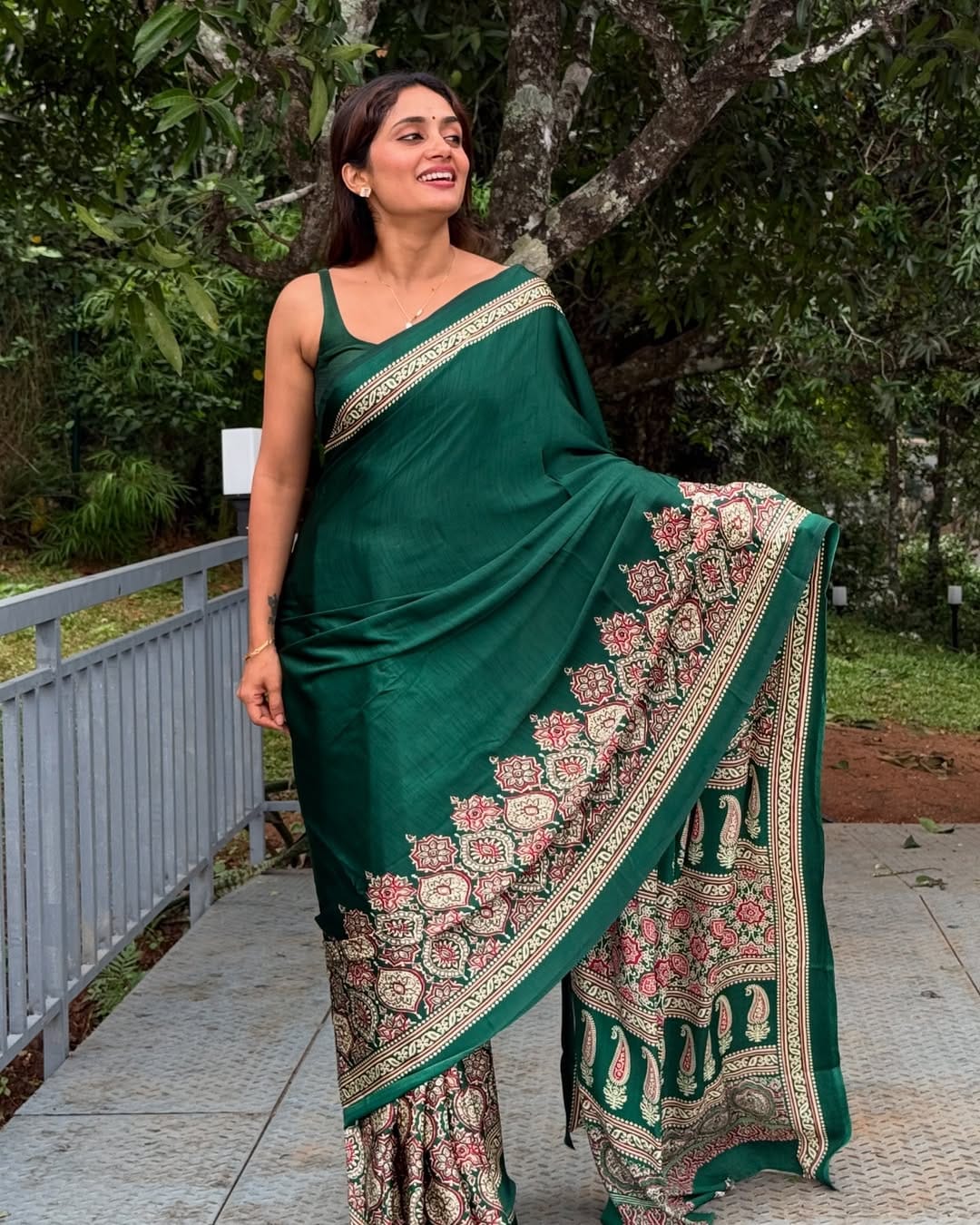 Unequalled Green 1 Minute Ready To Wear Premium Crape Silk Saree