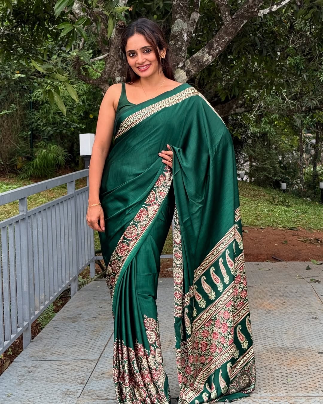 Unequalled Green 1 Minute Ready To Wear Premium Crape Silk Saree