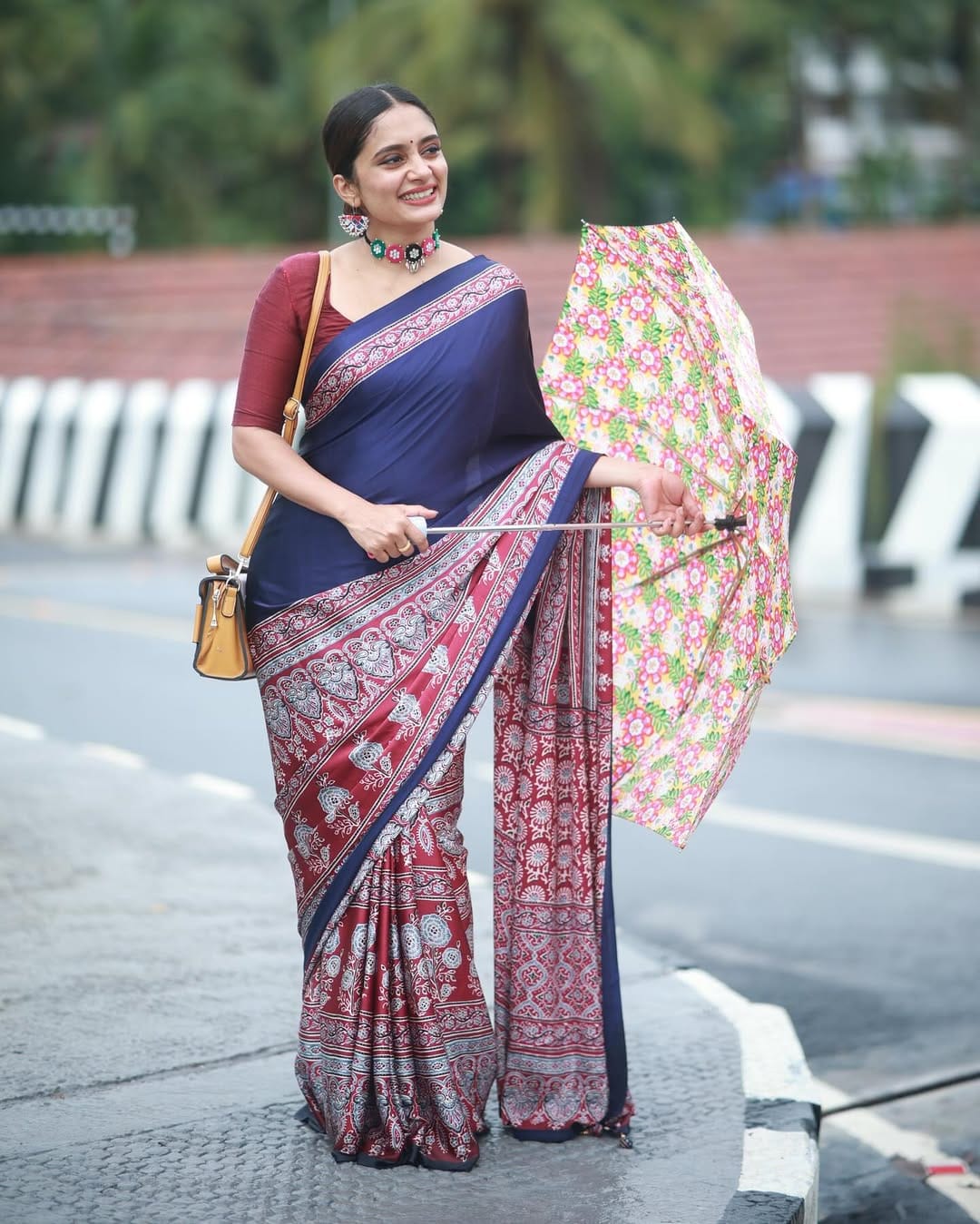 Conflate Navy Blue And Red 1 Minute Ready To Wear Premium Crape Silk Saree