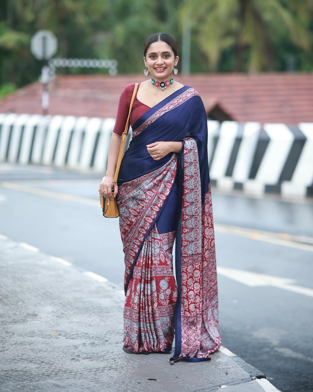 Conflate Navy Blue And Red 1 Minute Ready To Wear Premium Crape Silk Saree