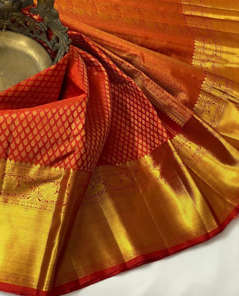 A Glam Red Color Soft Banarasi Silk Saree With Blouse Piece