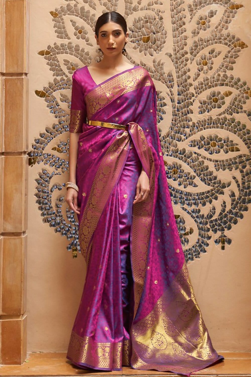 Bucolic Purple Kanjivaram Silk Saree with Bewitching Blouse Piece