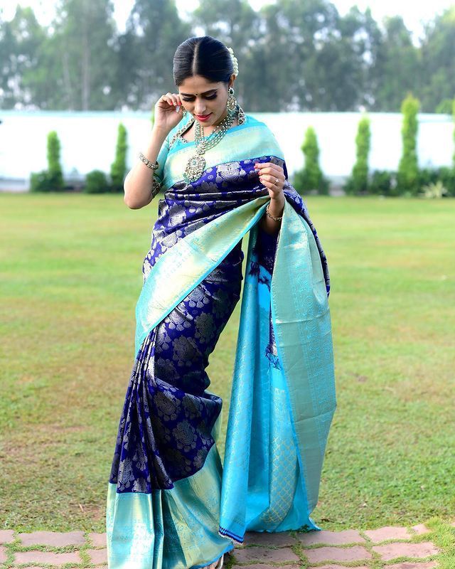 Buy Blue Sarees for Women by PERFECTBLUE Online | Ajio.com