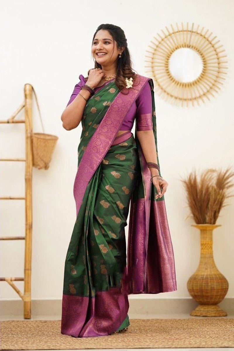 Admirable Green Soft Silk Saree With Engrossing Blouse Piece