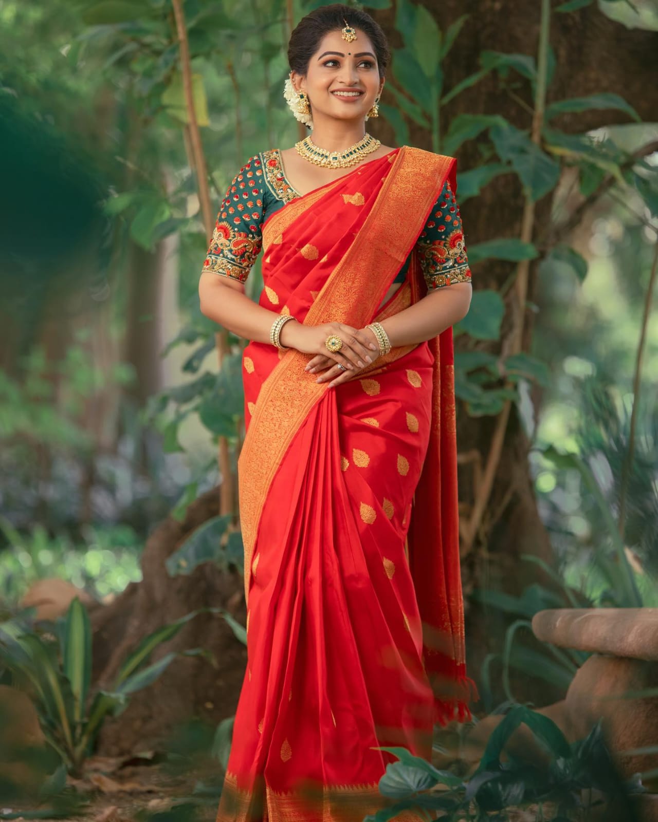 Adorning Red Color Soft Silk Saree With Cynosure Blouse Piece